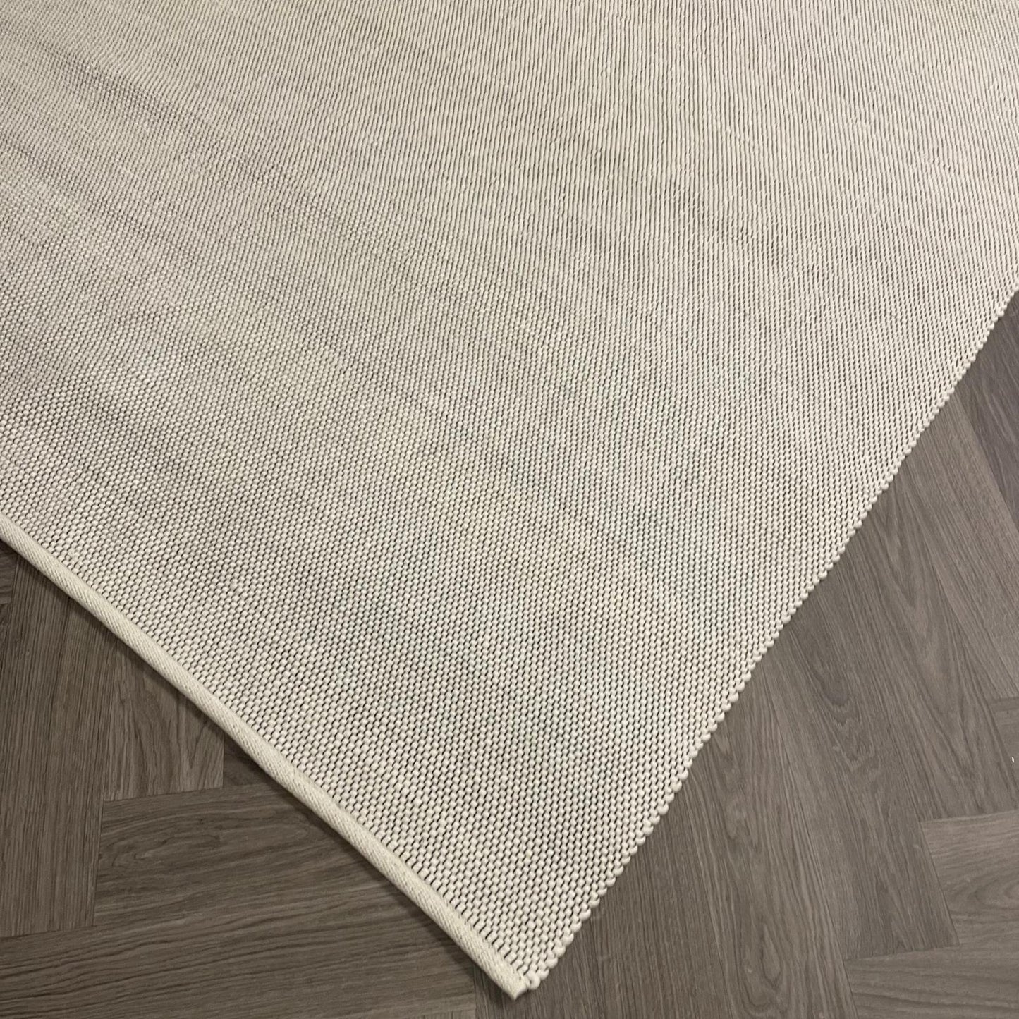 Brinker Carpets 10117 White Black Warp Vloerkleed - 160x230cm