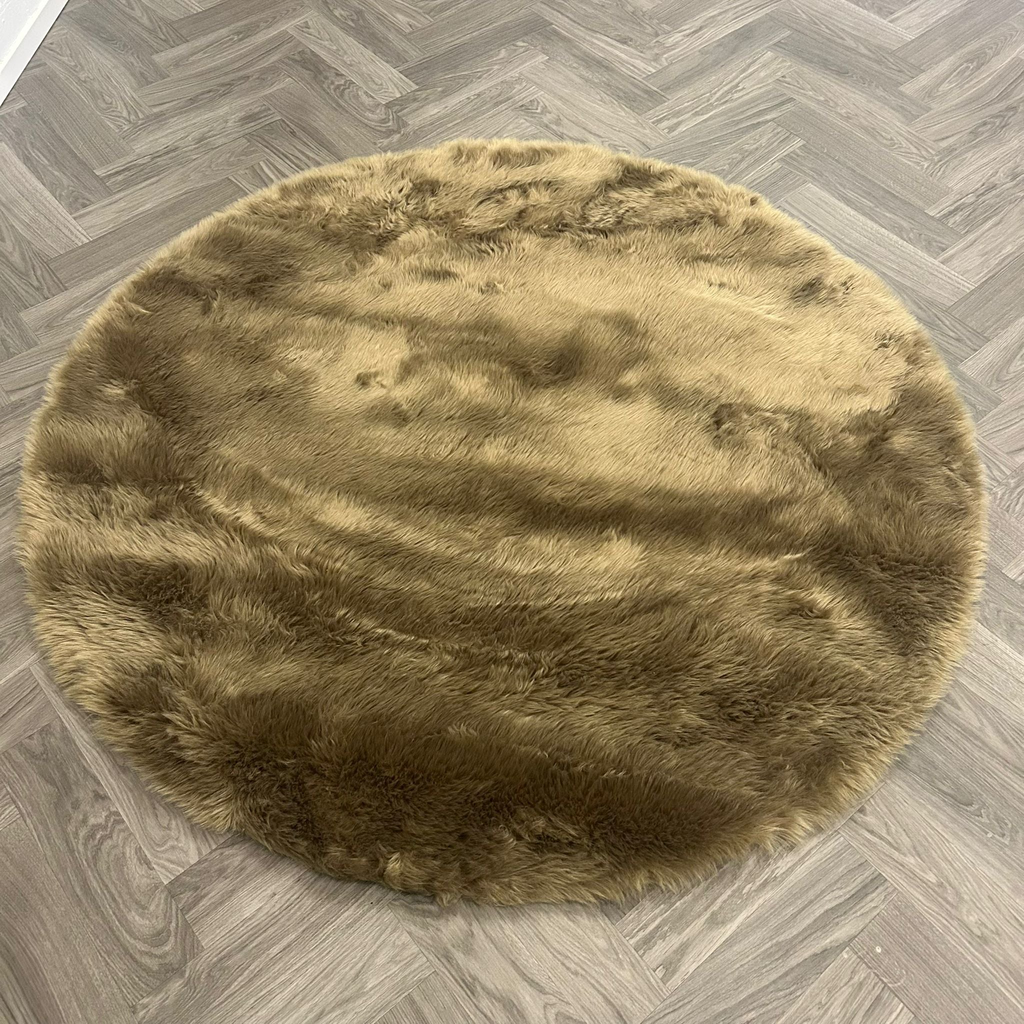 Brinker Carpets Fluffy Jaguar Brown - 180x180cm