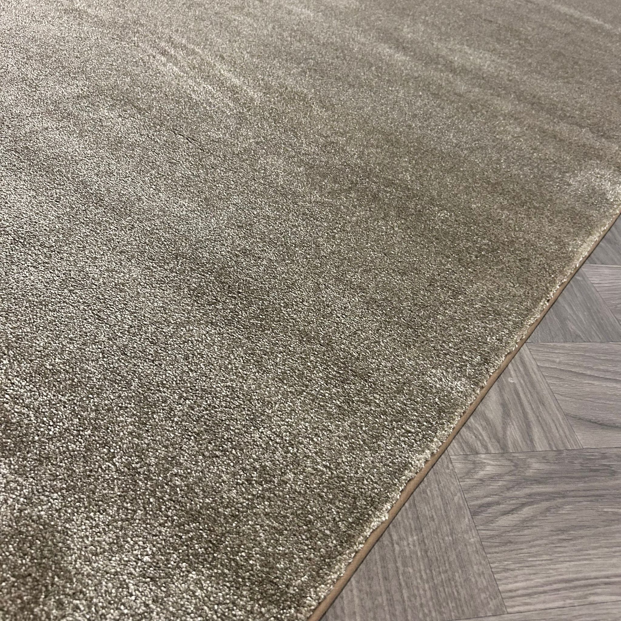 Brinker Carpets Riviera Almond - 200x300cm