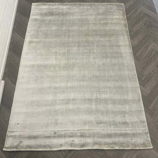 Goossens Russel Zilver Vloerkleed - 200x300cm