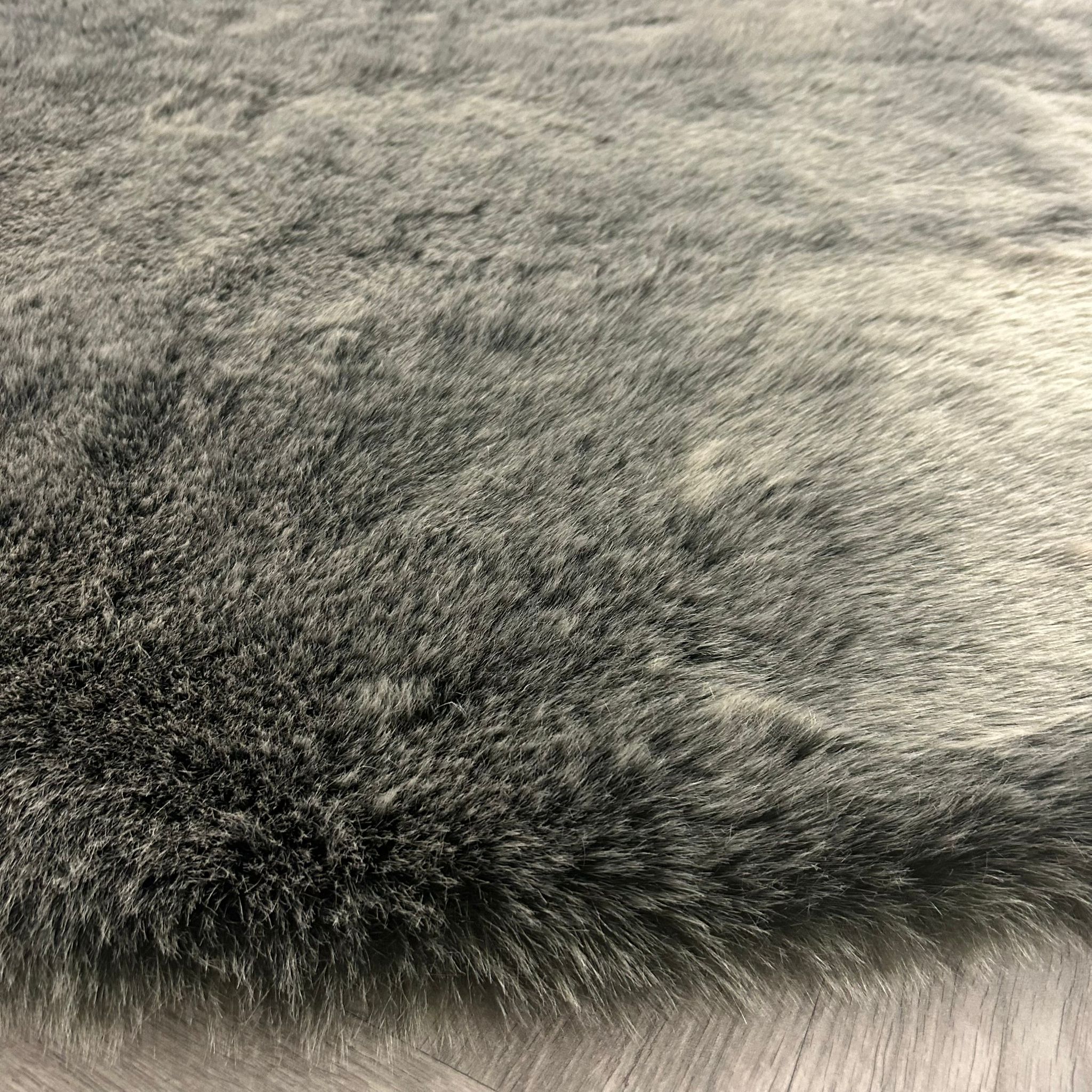 Brinker Carpets Fluffy Anthracite - 180x180cm