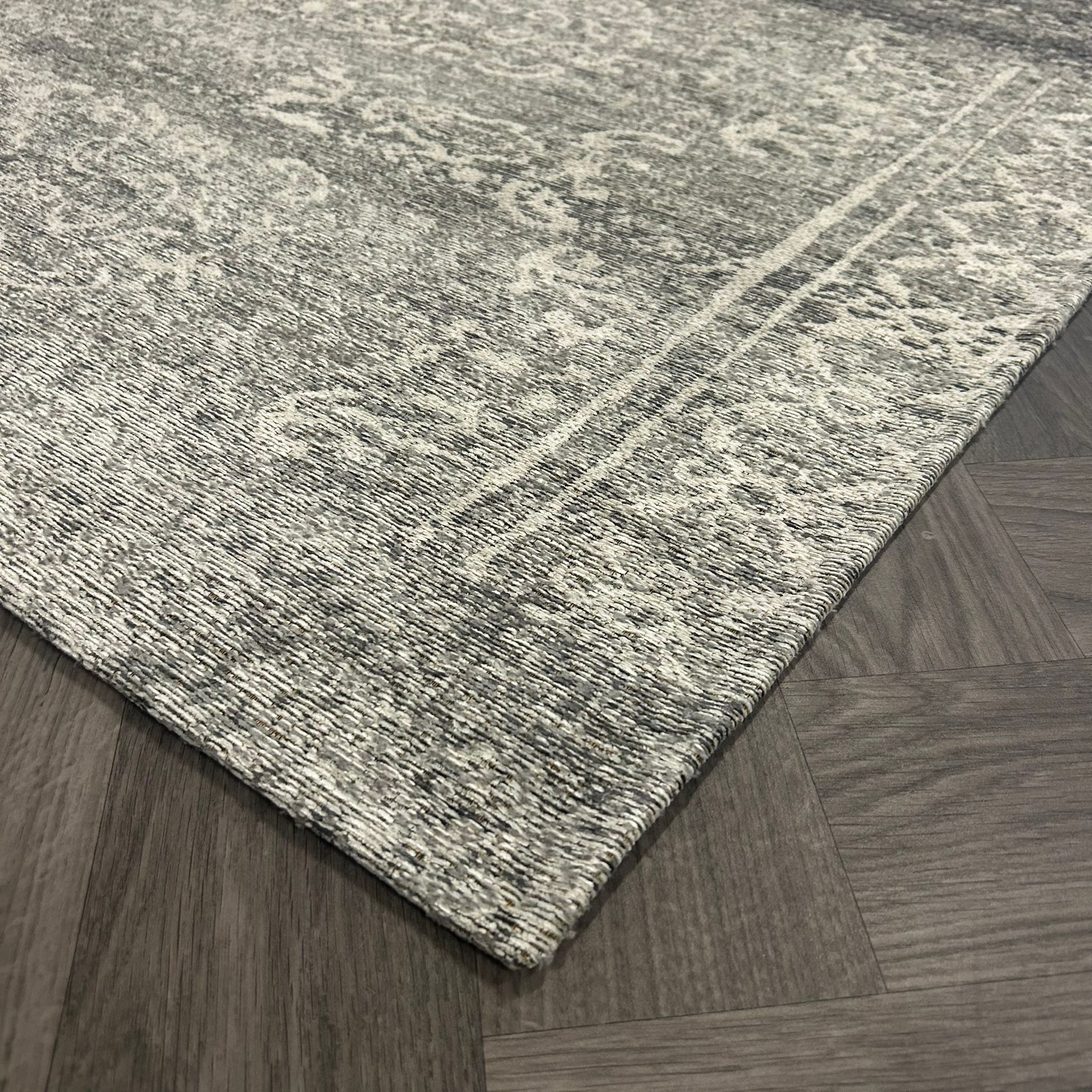 Brinker Bria Light Grey Vloerkleed - 240x340cm - QF Living