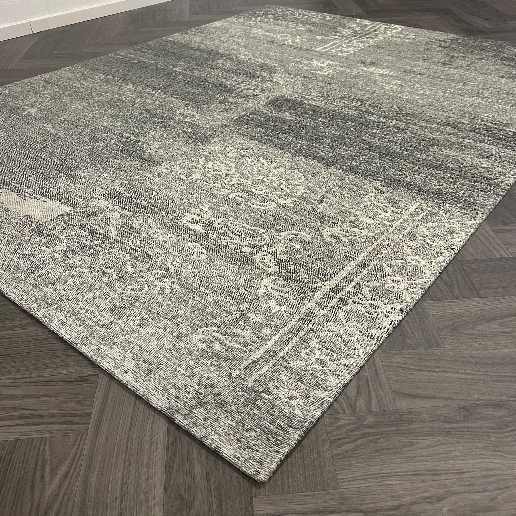 Brinker Bria Light Grey Vloerkleed - 240x340cm - QF Living