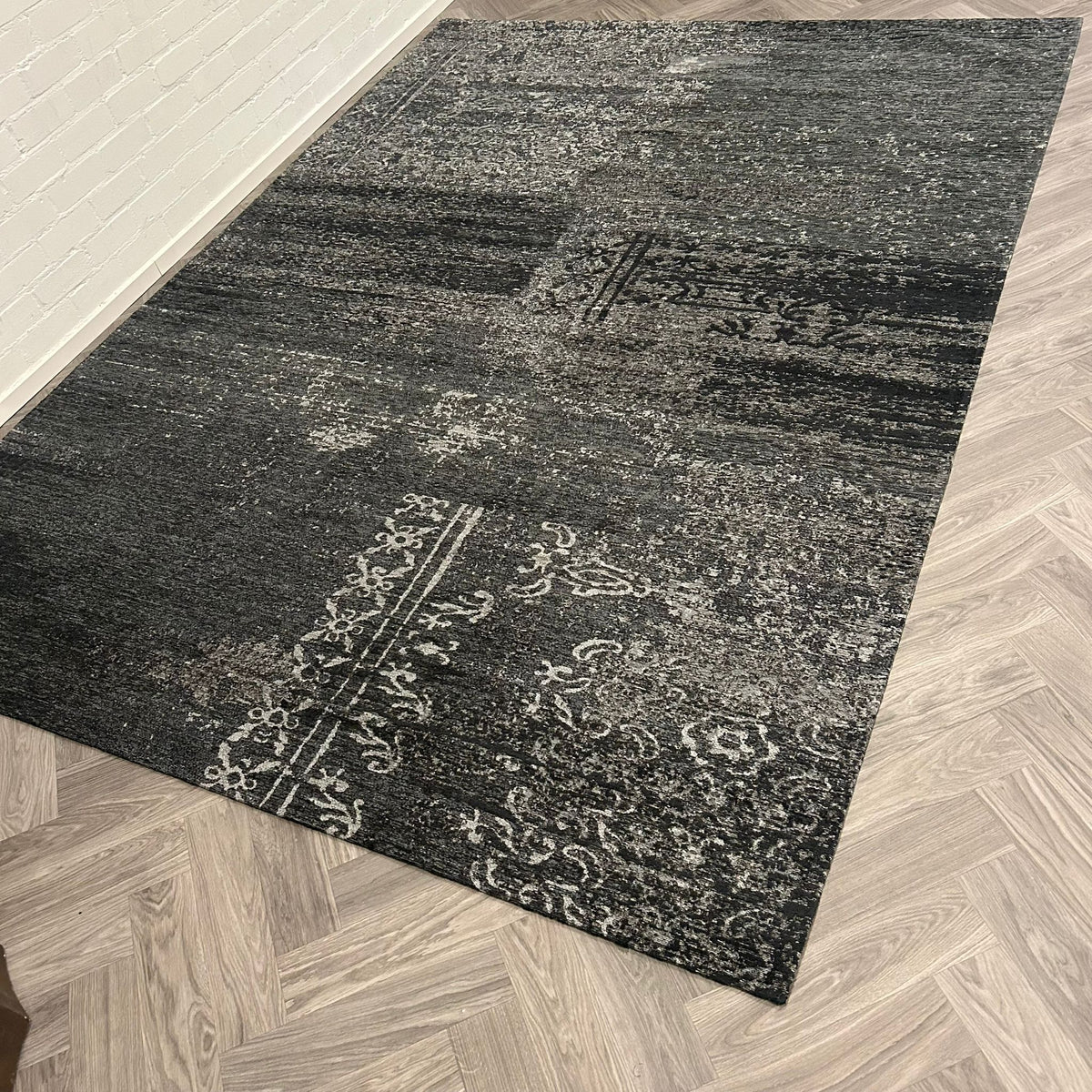 Brinker Carpets Bria Black Vloerkleed - 170x230cm - aanzicht 2 - Vloerkleden Koning