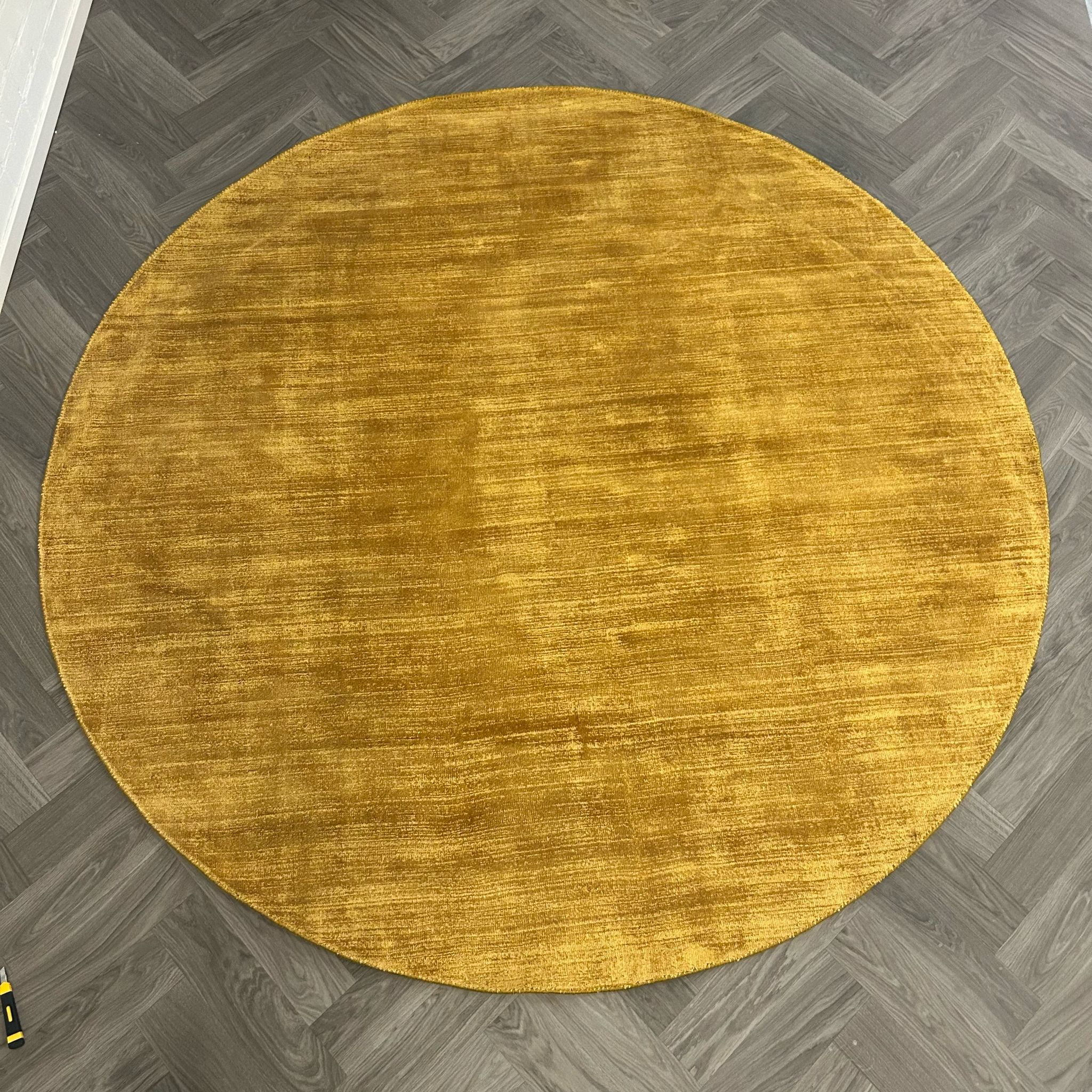 Brinker Carpets Brillante Gold - Vloerkleed 240x240cm - aanzicht 1 - Vloerkleden Koning
