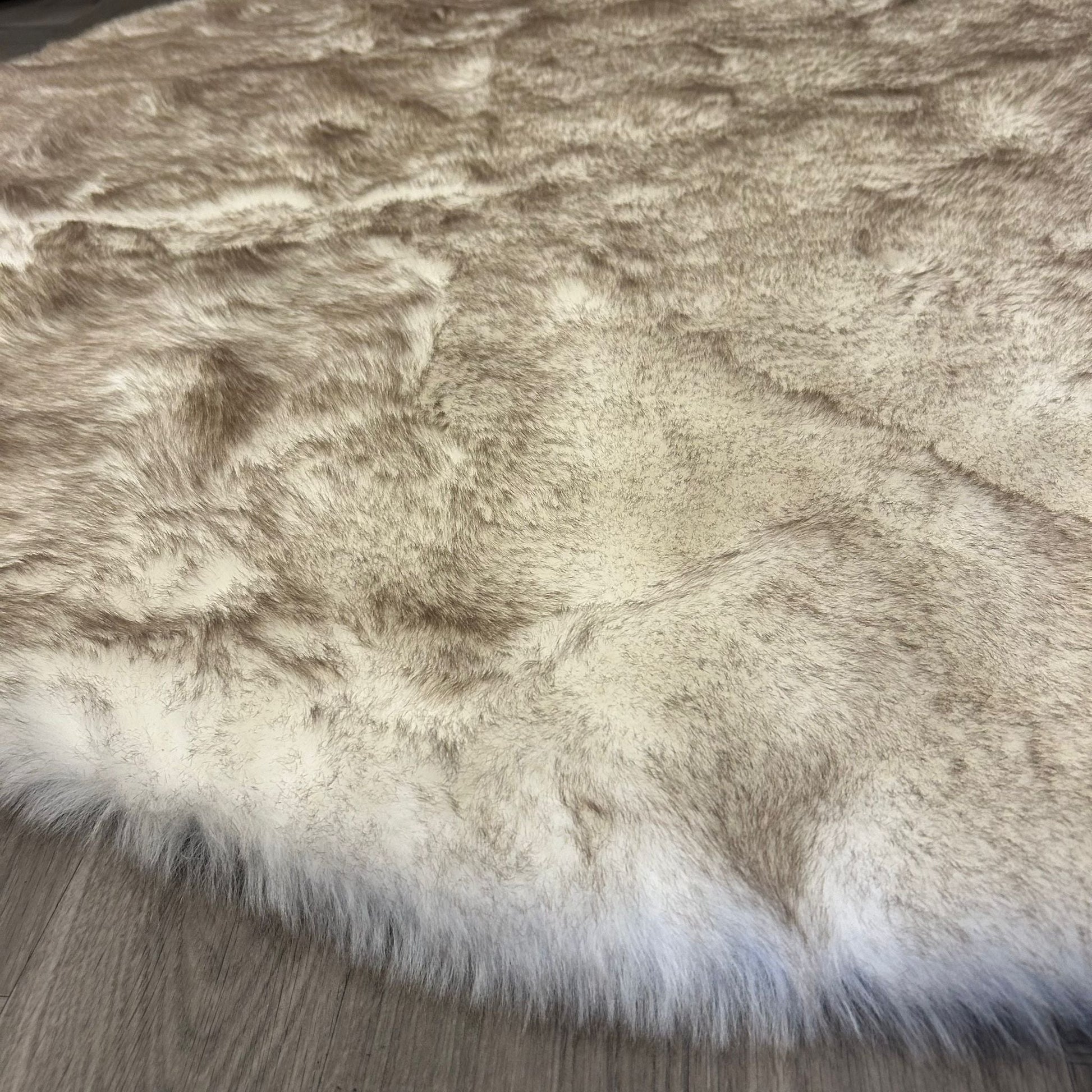 Brinker Carpets Fluffy White - 180x180cm - aanzicht 3 - Vloerkleden Koning