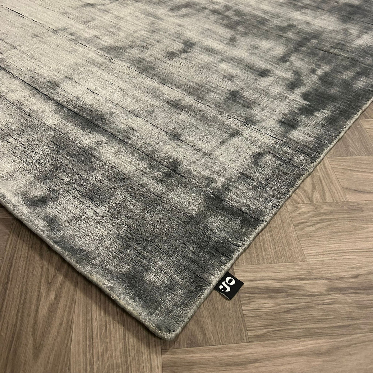 Brinker Carpets Goossens Russel Grijs Vloerkleed - 170x230cm - aanzicht 3 - Vloerkleden Koning