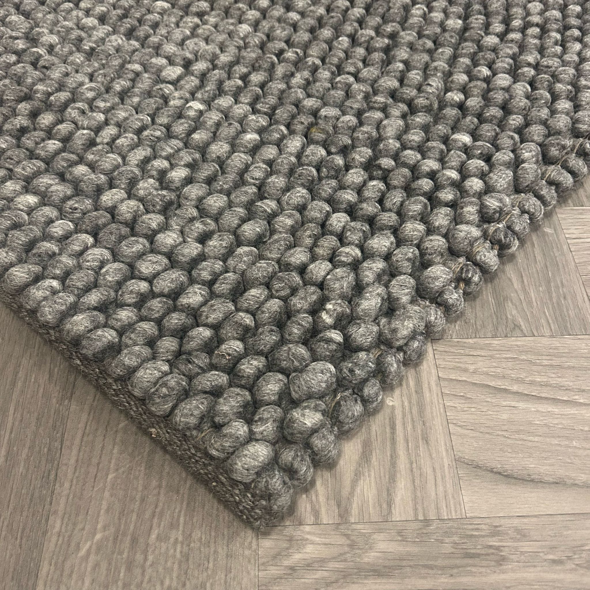 Brinker Carpets Goossens Sebas Donkergrijs Vloerkleed - 170x230cm - aanzicht 1 - Vloerkleden Koning