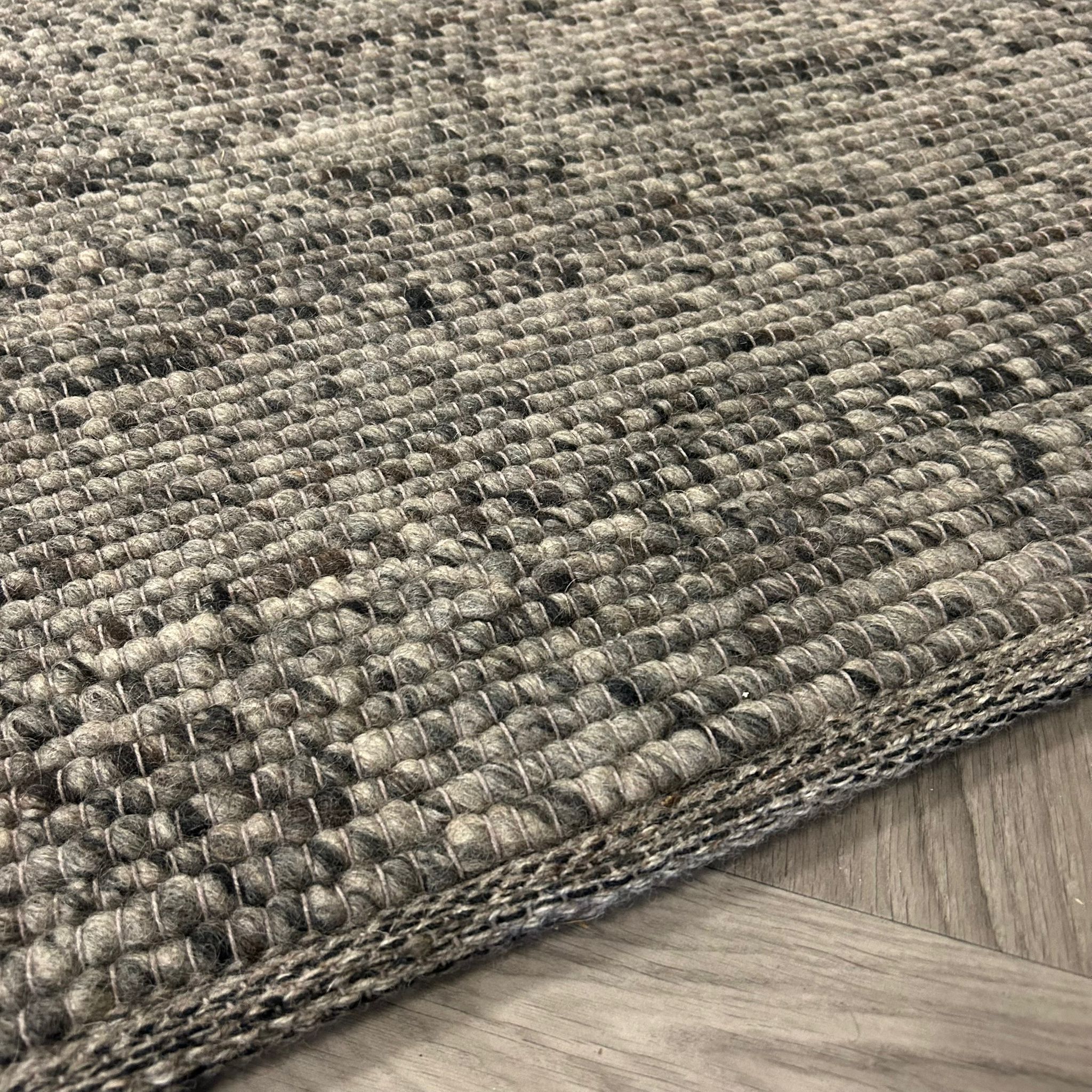 Brinker Carpets Kiezel Antraciet Vloerkleed - 300x400cm - aanzicht 1 - Vloerkleden Koning