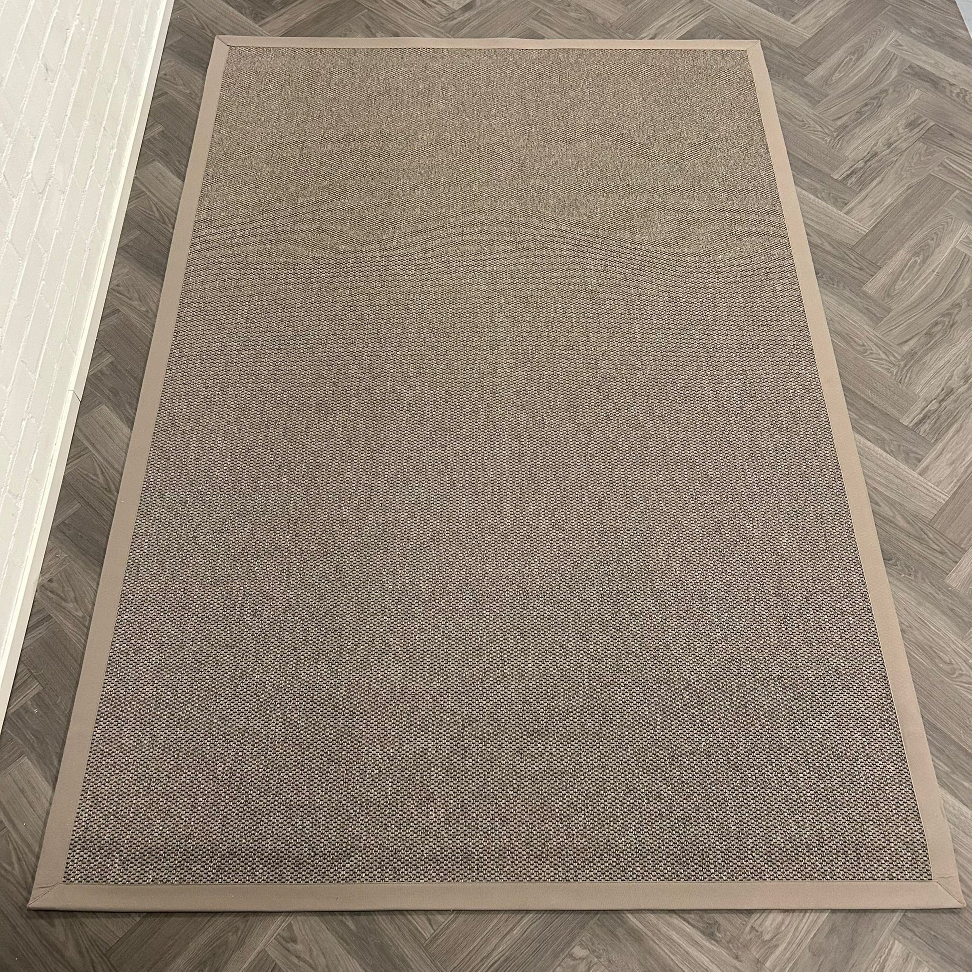 Brinker Carpets Lima 3415 Dark Beige - 200x300cm - aanzicht 2 - Vloerkleden Koning
