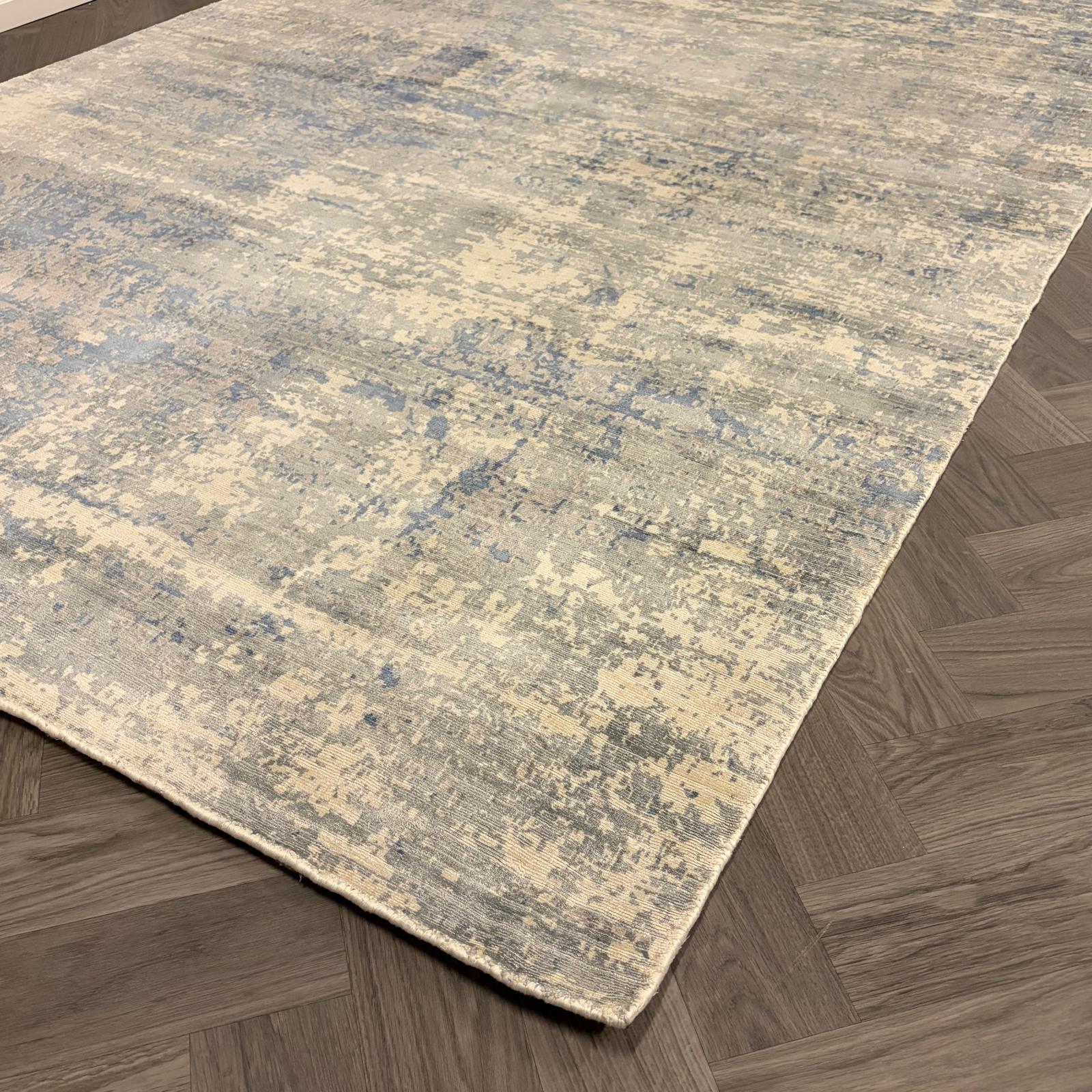 Brinker Carpets Limoux Sky Vloerkleed - 200x300cm - aanzicht 4 - Vloerkleden Koning