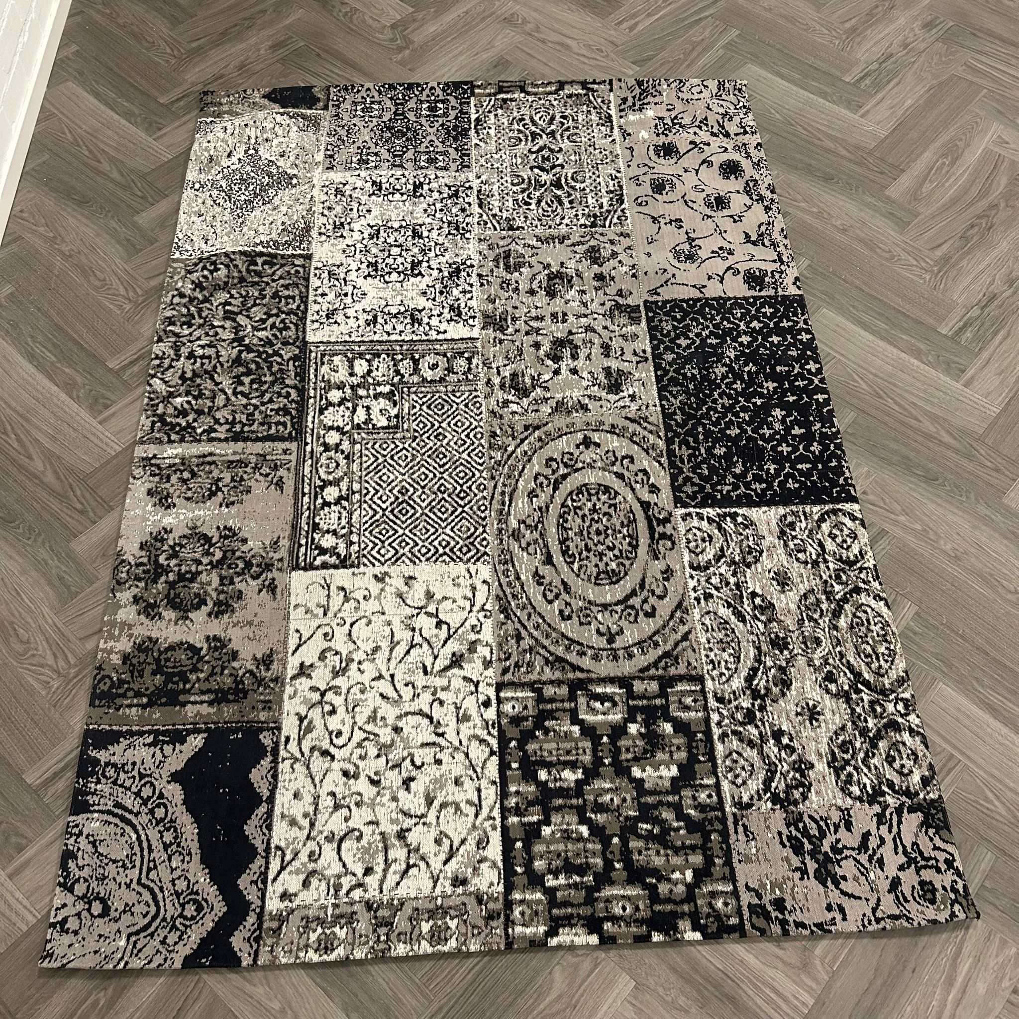 Brinker Carpets Output 905 Vloerkleed - 160x240cm - Vloerkleden Koning