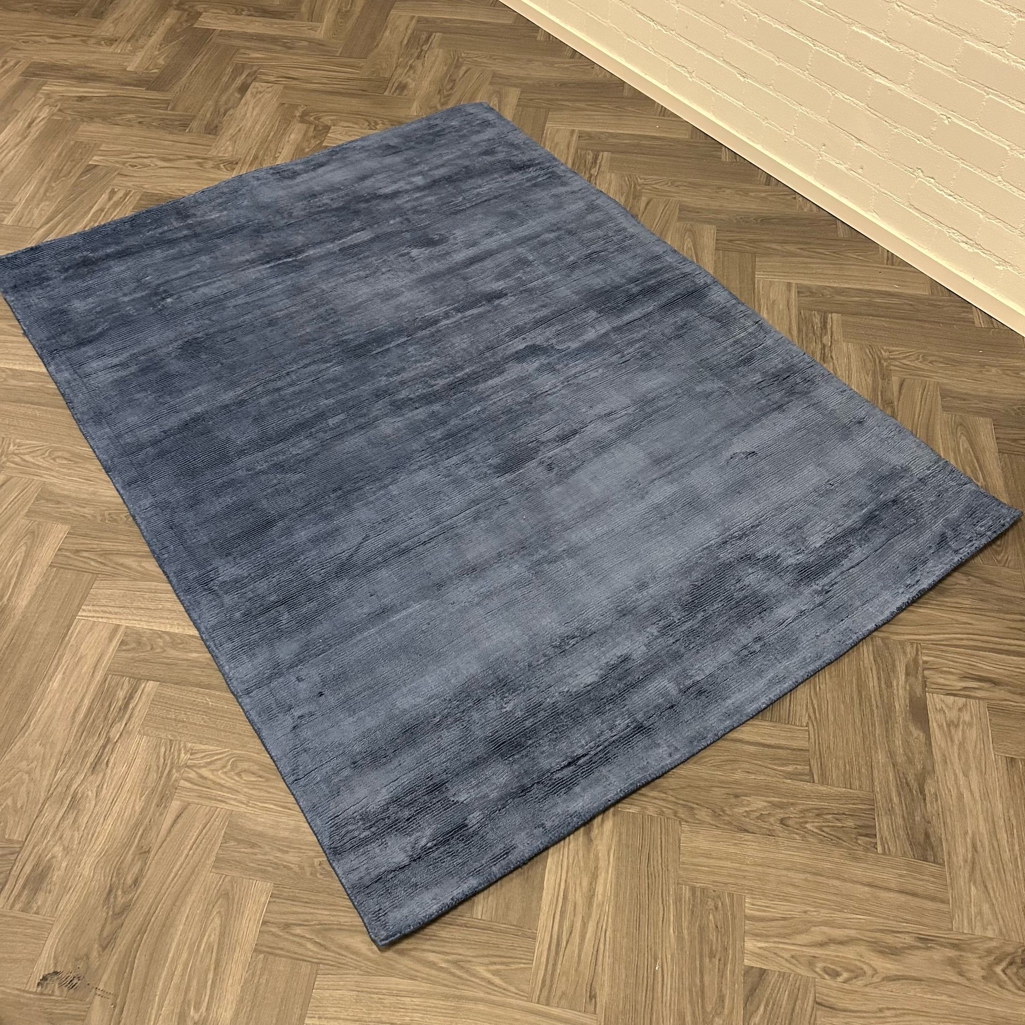 Brinker Carpets Oyster Navy Blue Vloerkleed - 240x340cm - aanzicht 2 - Vloerkleden Koning