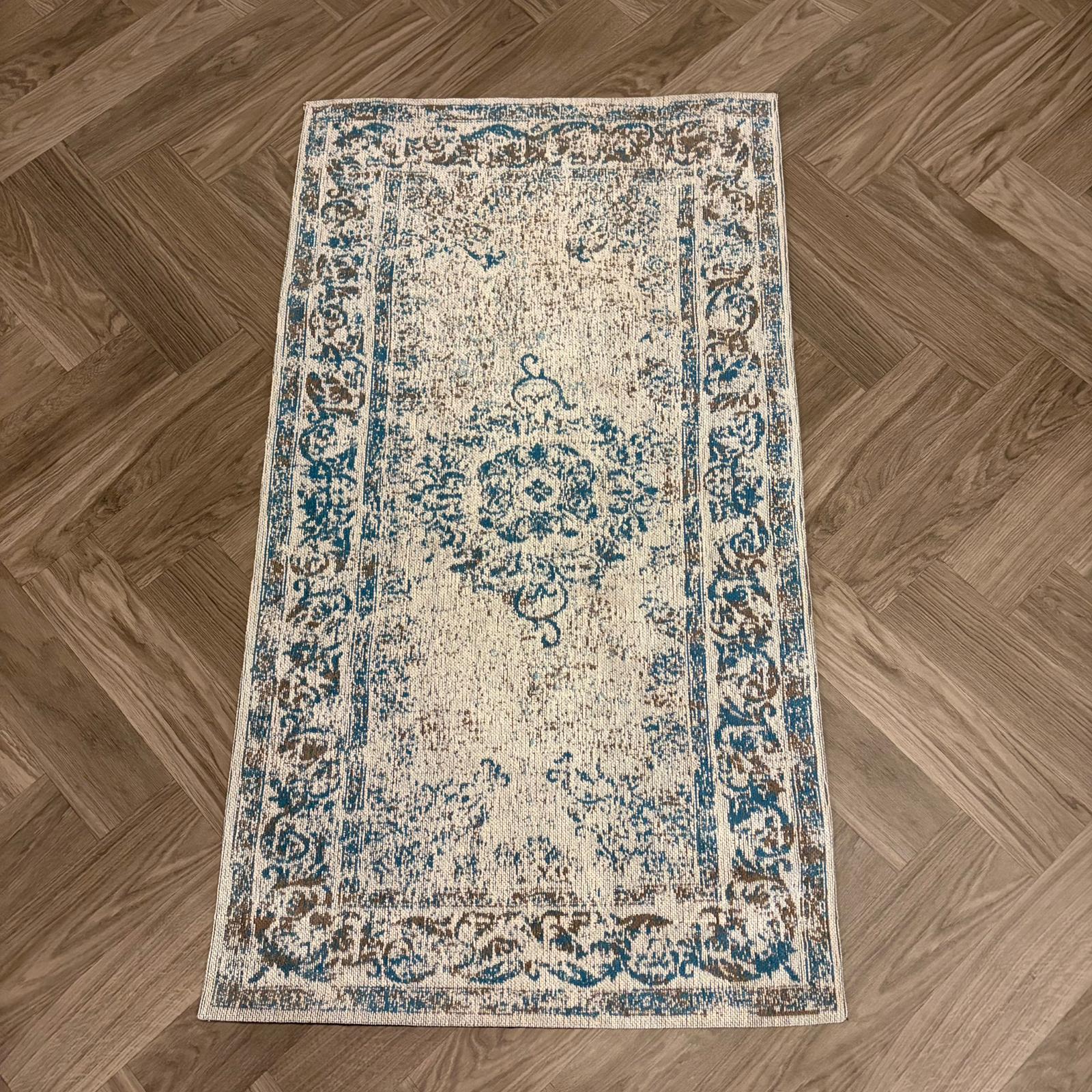 Brinker Carpets Pinkpop Azur Blue Vloerkleed - 70x140cm - aanzicht 3 - Vloerkleden Koning