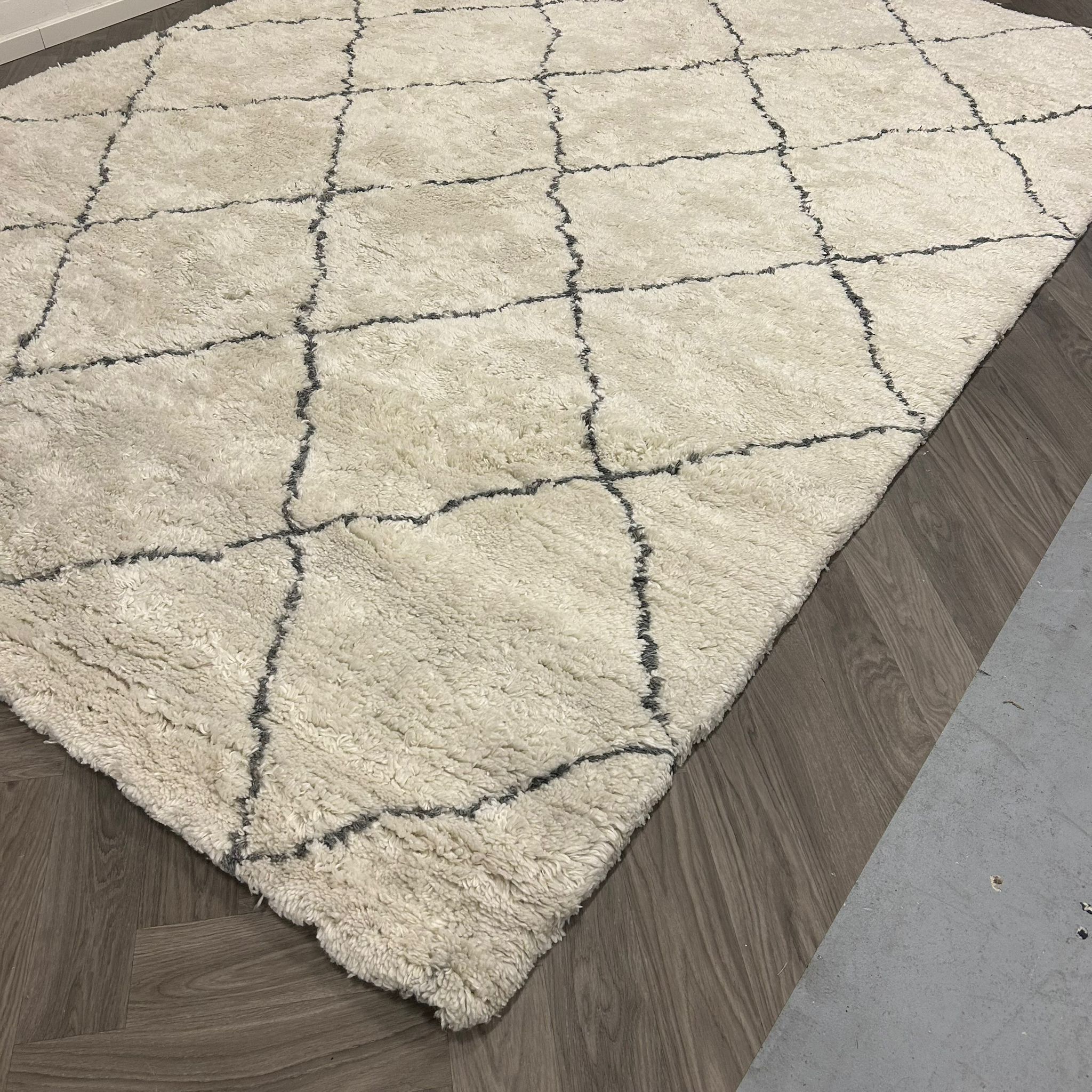 Brinker Carpets Rhombus White/Grey Vloerkleed - 250x350cm - aanzicht 1 - Vloerkleden Koning
