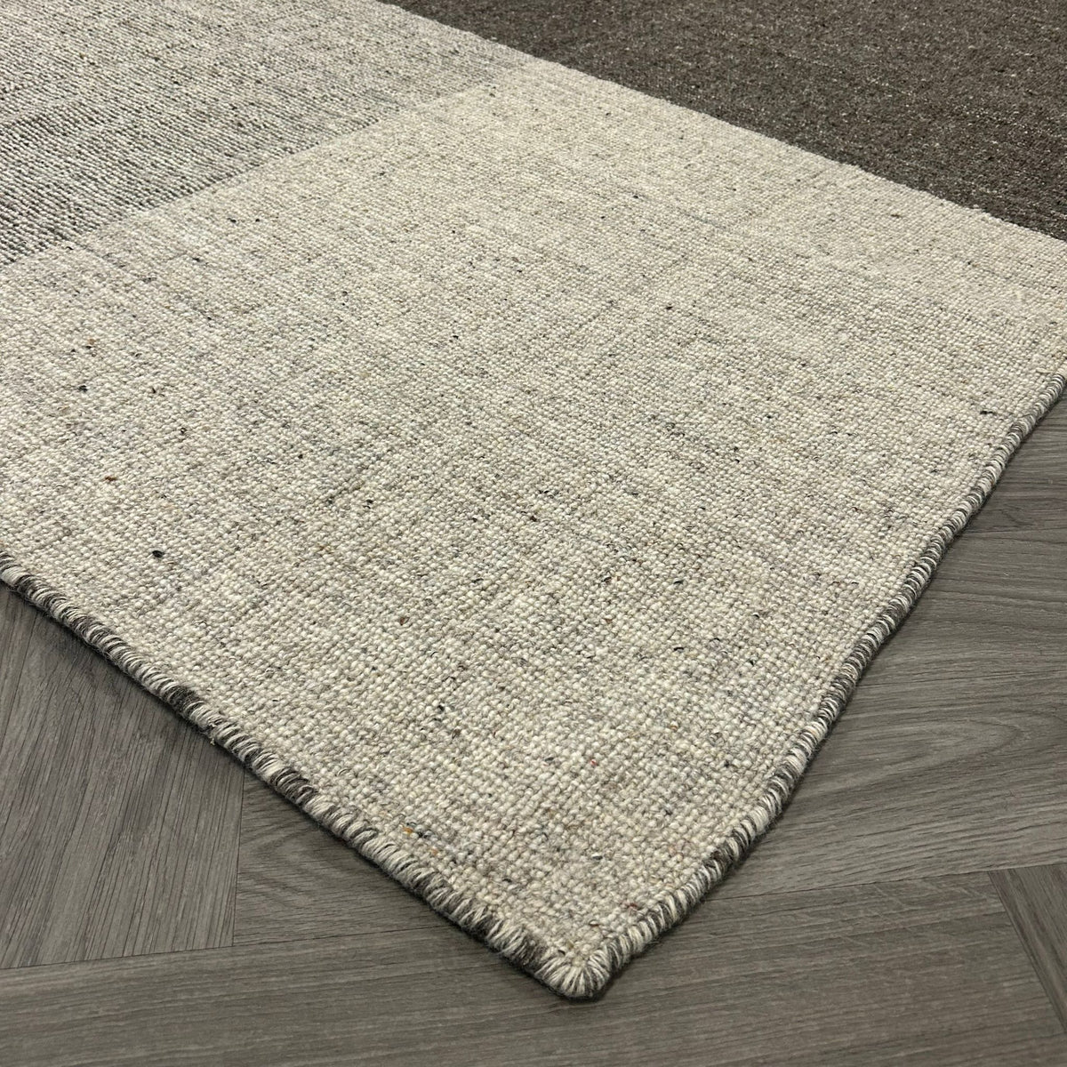 Brinker Dejavu 1623 900 Grey Vloerkleed - 200x280cm - QF Living
