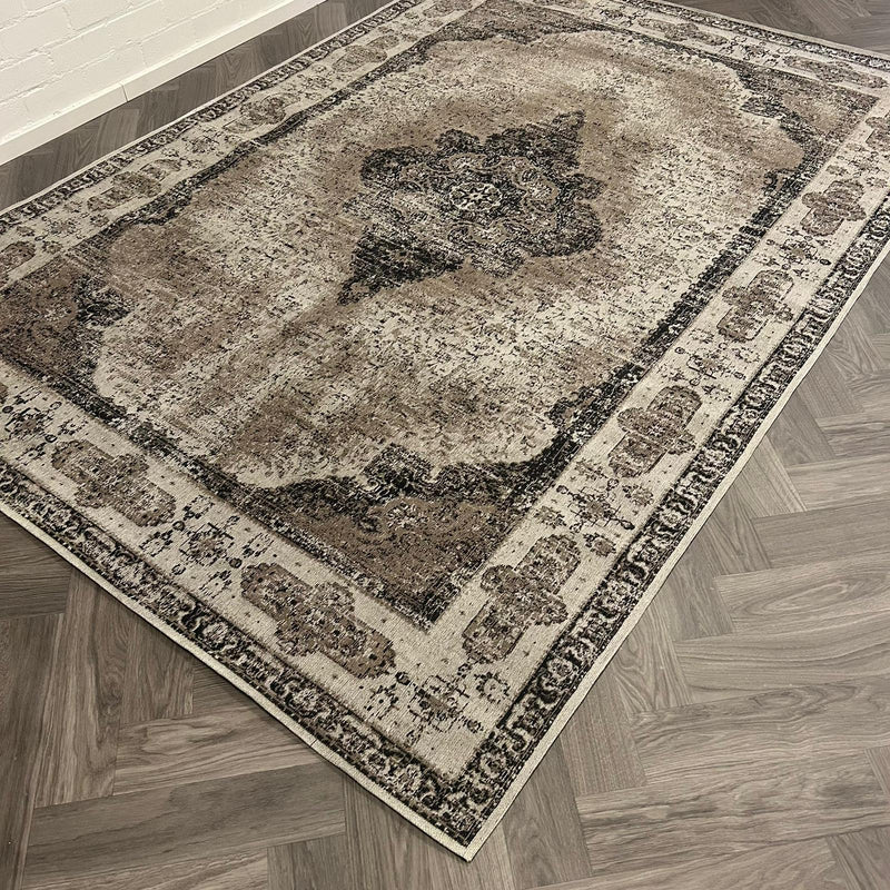 Brinker Juno Zwart - 200x290cm - QF Living