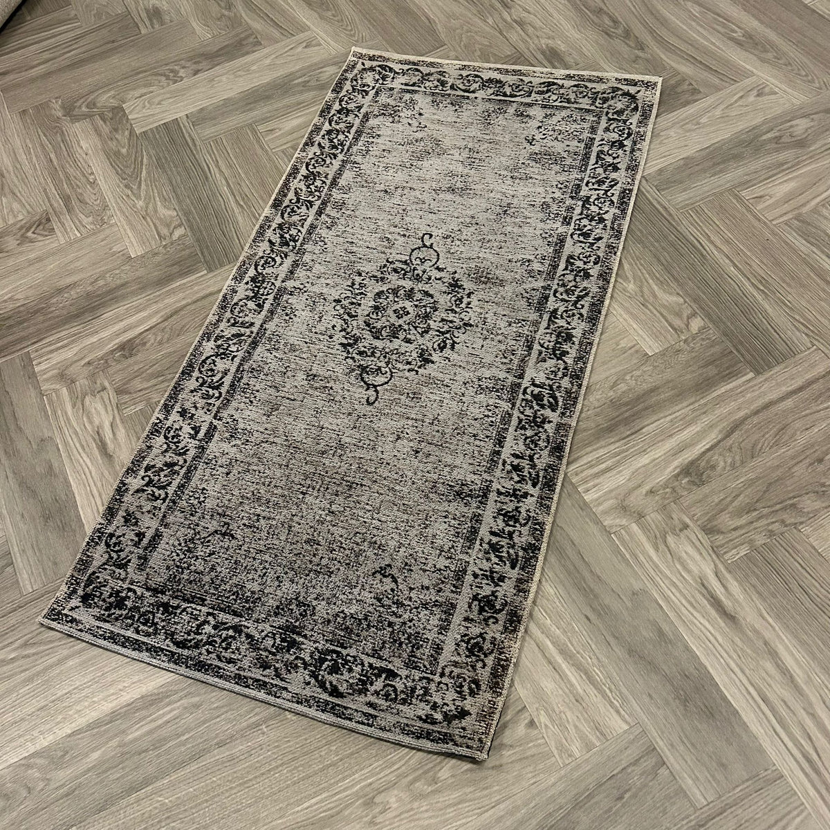 Brinker Pinkpop Dark Ash Vloerkleed - 70x140cm - QF Living