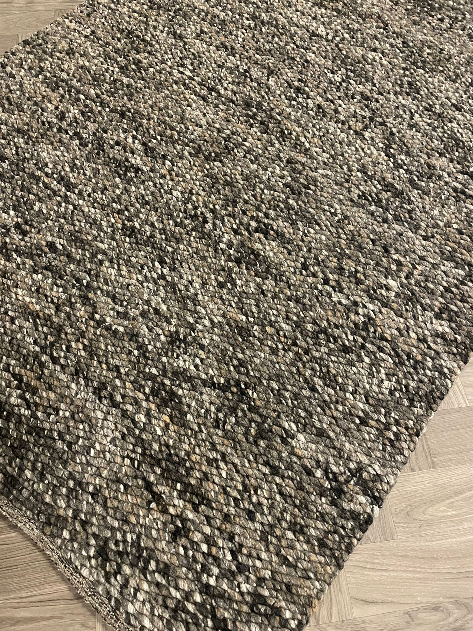 Goossens Xen Antraciet Vloerkleed - 170x230cm - aanzicht 7 - Vloerkleden Koning