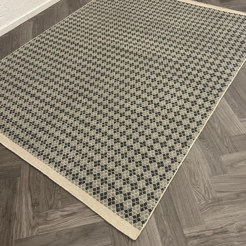 Leolux Pode Mackay Liath Vloerkleed - 180x240cm - aanzicht 1 - Vloerkleden Koning