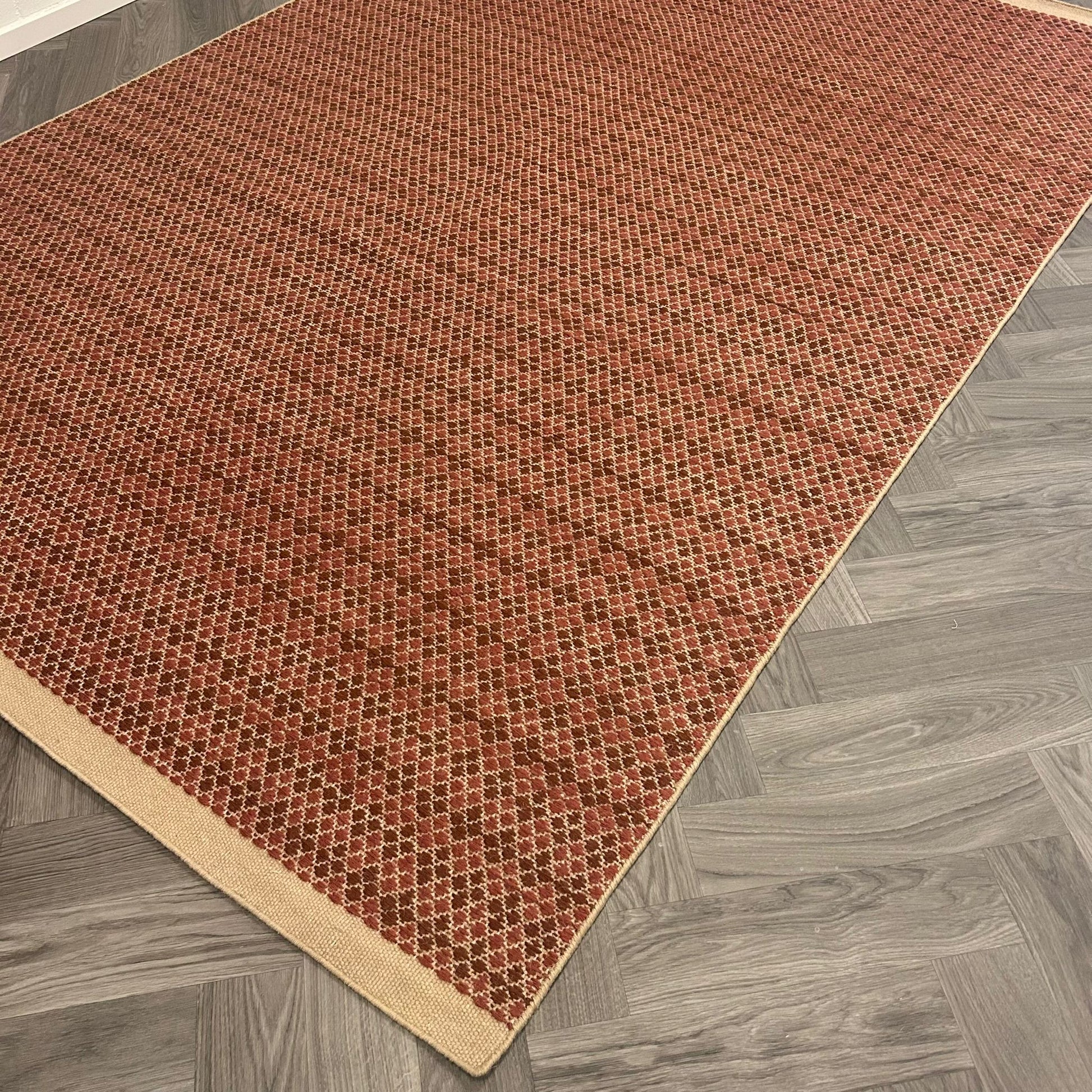 Leolux Pode Mackay Pinc Vloerkleed - 180x240cm - aanzicht 1 - Vloerkleden Koning