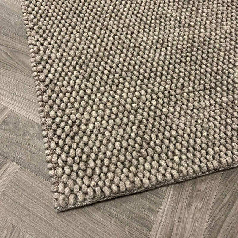 Montel Chabot 820 Taupe Vloerkleed - 200x300cm - QF Living