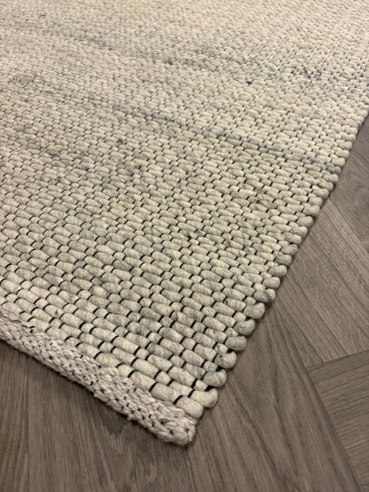 Montèl Collier Naturel Vloerkleed - 200x300cm - aanzicht 4 - Vloerkleden Koning