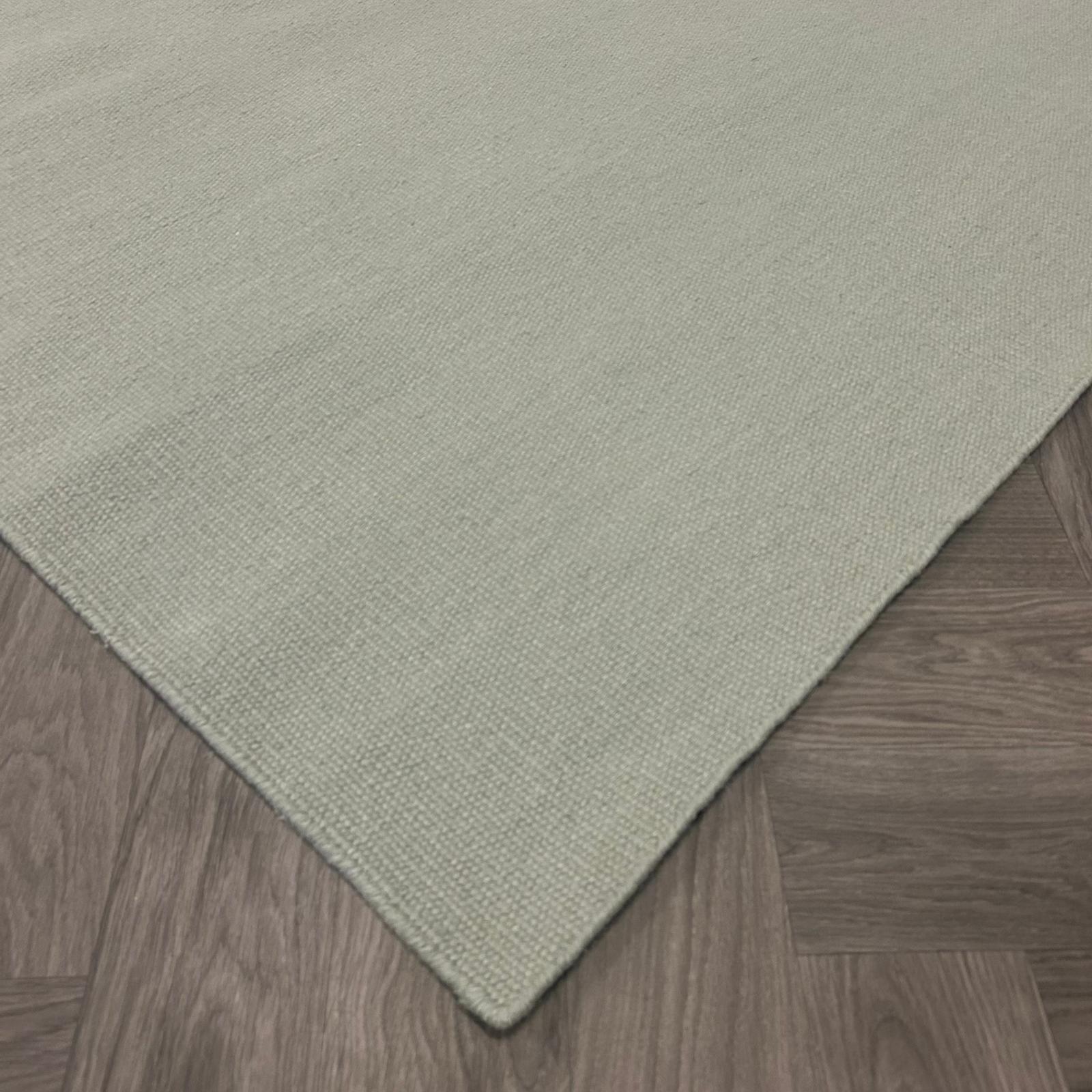 Perletta Carpets Halo Pastel Green Vloerkleed - 200x380cm - aanzicht 2 - Vloerkleden Koning